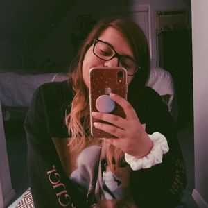 Meet your Posher, Julia